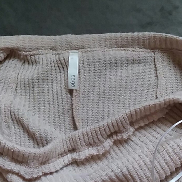 Off shoulder hi low tunic top - Picture 5 of 6